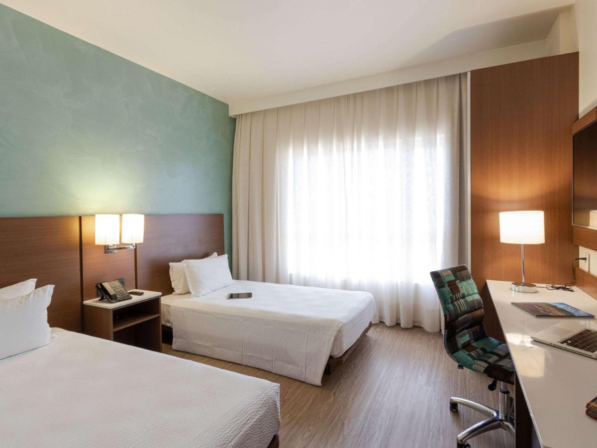 Ibis Styles Curitiba Aeroporto Hotel 3*
