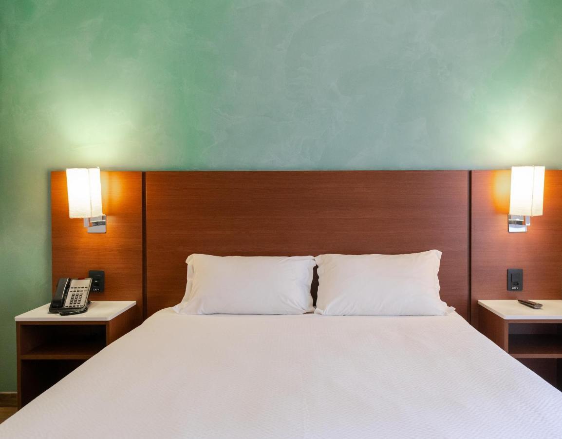 Ibis Styles Curitiba Aeroporto 3*