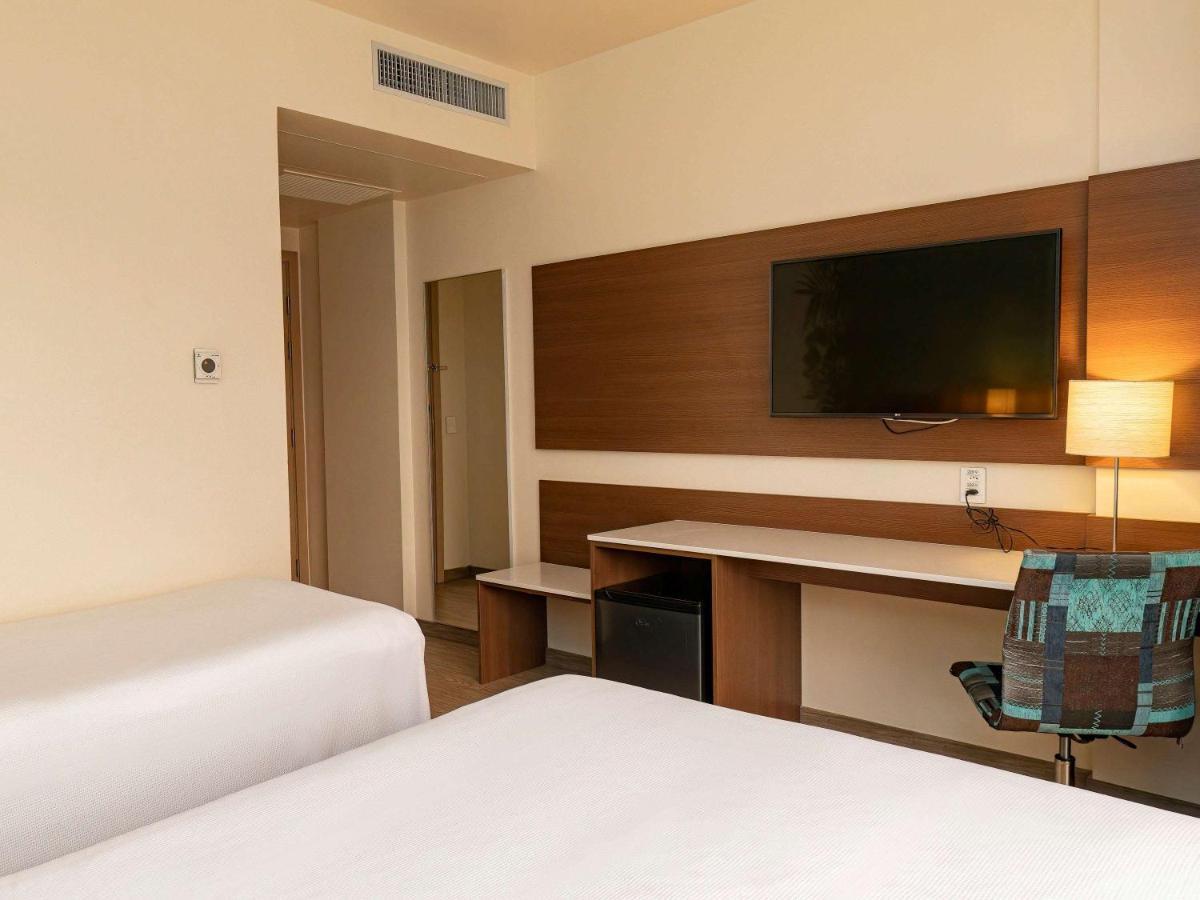 Ibis Styles Curitiba Aeroporto Hotel 3*
